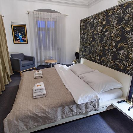 Hotel Villa Necas Zilina Exterior photo