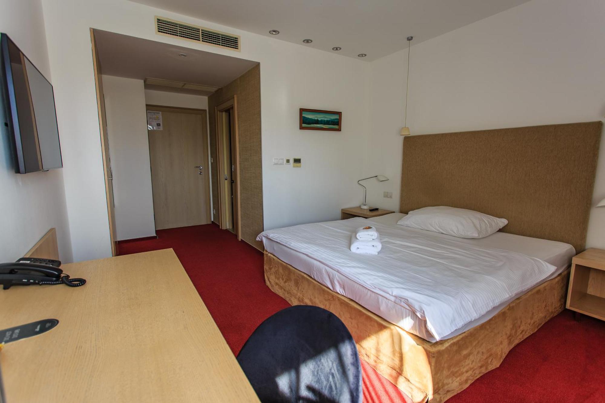 Hotel Villa Necas Zilina Exterior photo