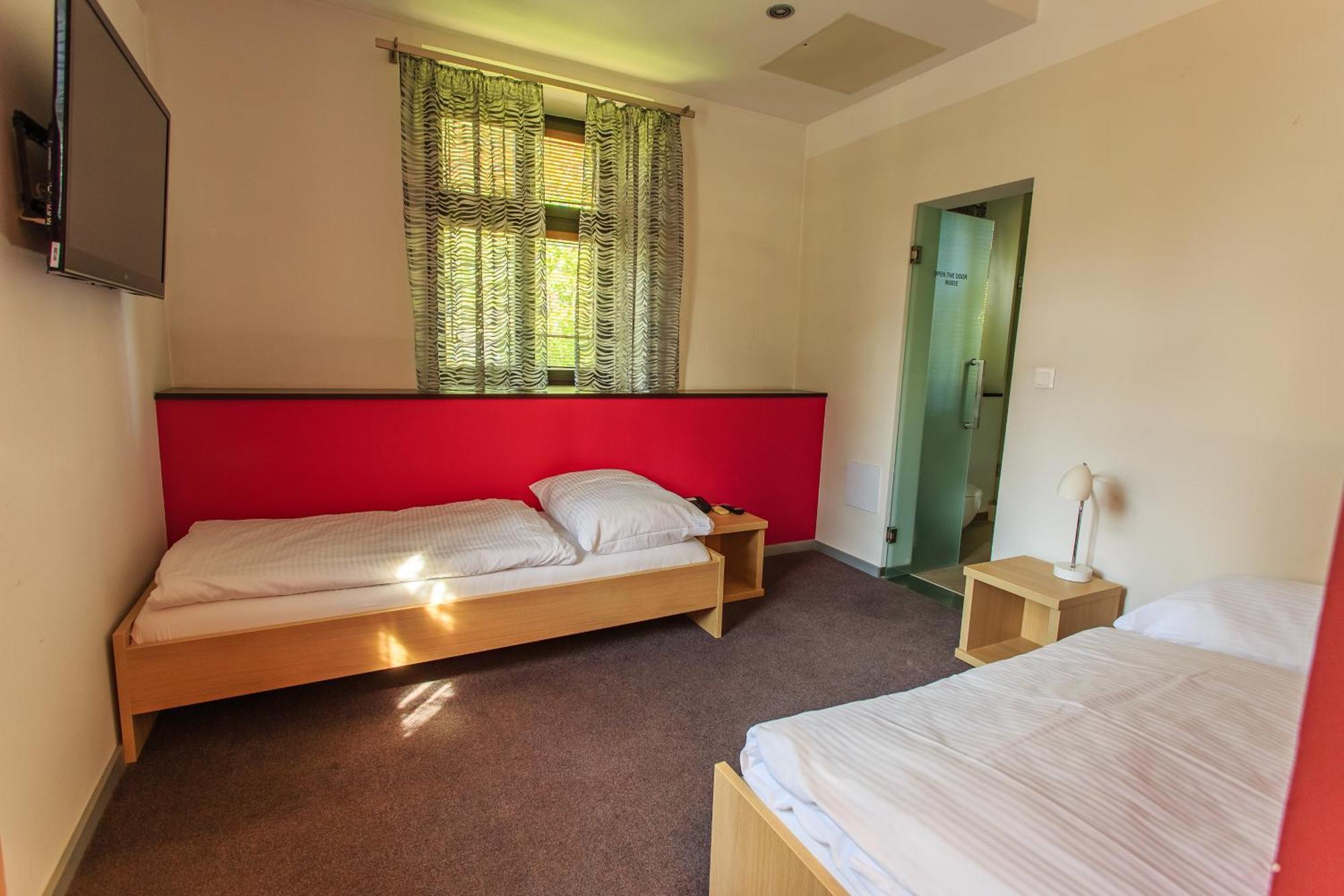 Hotel Villa Necas Zilina Exterior photo